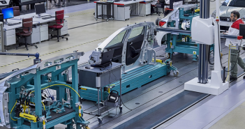 Un coche es un autentico puzle de más de 4.000 piezas diferentes perfectamente ensambladas