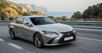 Llega a España en nuevo Lexus ES 300h
