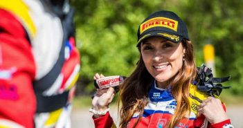 Sara Fernández al volante del DS3 R1 de Blendio en el Rallye Princesa de Asturias