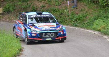 Dani Sordo e Iván Bajo se imponen con rotundidad en el Rallyspirnt de Rudagüera
