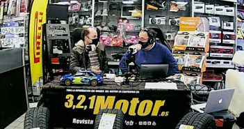 Entrevista en 321 Motor Radio a Manu Cuesta que nos explicó el cronometraje en clásicos de regularidad