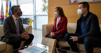 El consejero del Gobierno de Cantabria, Pablo Zuloaga, confirma su apoyo a Sara Fernández y Efren Llarena