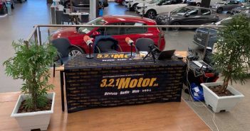 Programa 321 Motor Radio emitido en directo desde el concesionario Peugeot en Torrelavega, Ramón Gonzalez y Hnos.
